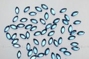 Nail Art Strasssteinchen aus Acryl Bltter - aquamarin