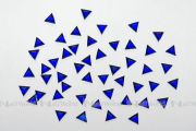 Nail Art Strasssteinchen aus Acryl Dreiecke - saphirblau