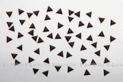 Nail Art Strasssteinchen aus Acryl Dreiecke - granatrot