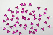Nail Art Strasssteinchen aus Acryl Dreiecke - pink
