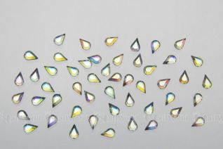 Nail Art Strasssteinchen aus Acryl Tropfen - crystal- irisierend